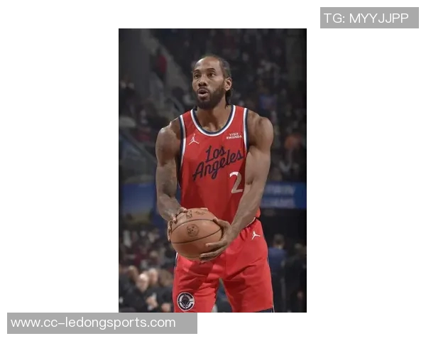 骑士半场领先快船7分米切尔表现出色哈登小卡复出贡献12分