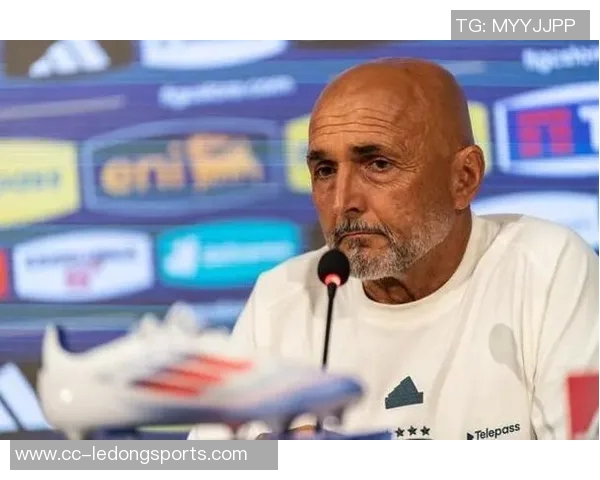 迪纳塔莱期待斯帕莱蒂的攻势足球带来精彩表现并希望DV9赛季进球达到20个