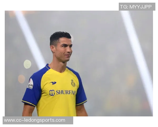 法媒报道库尔扎瓦加盟印尼超万隆队或将在亚冠二级对阵C罗